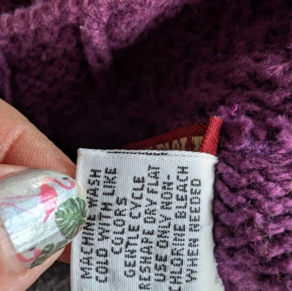 American Eagle design purple Sweater size Small - Picture 6 of 8